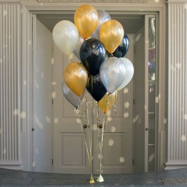 Фонтан шаров "Фаерворк" в Вологде