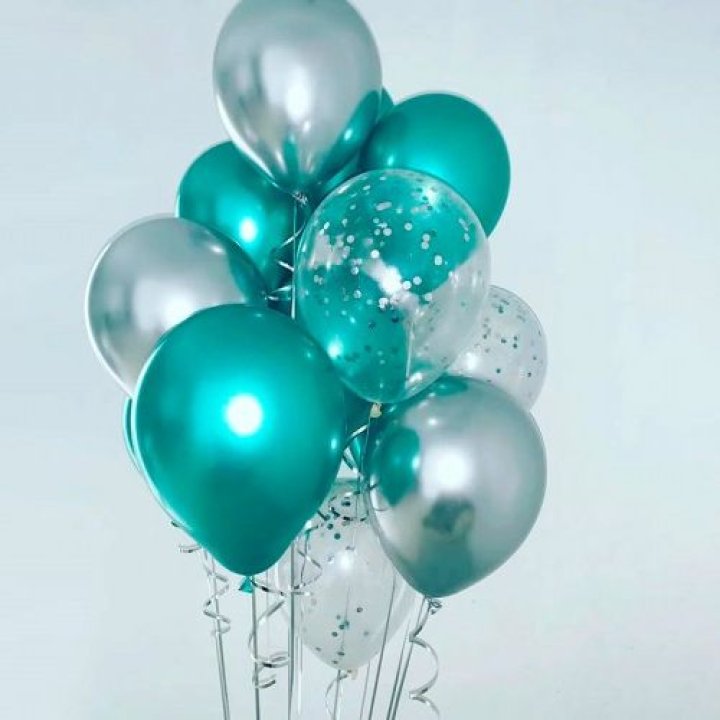 Фонтан шаров "Изумрудный" в Вологде