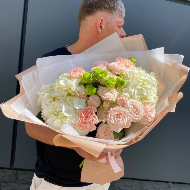 Авторский букет "Нежный крем" в Вологде