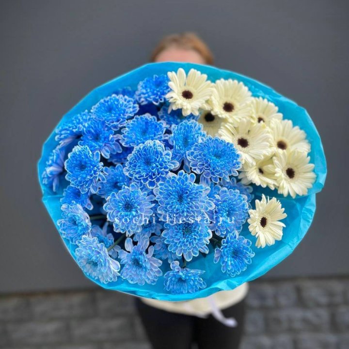 Букет хризантем и гербер в Вологде