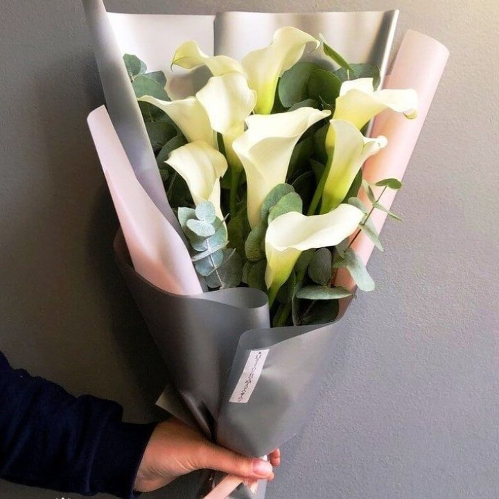 Каллы с эвкалиптом в Вологде