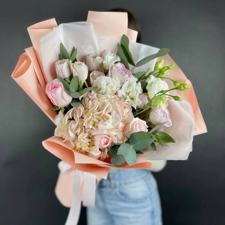 Букет с гортензией "Клодс" в Вологде