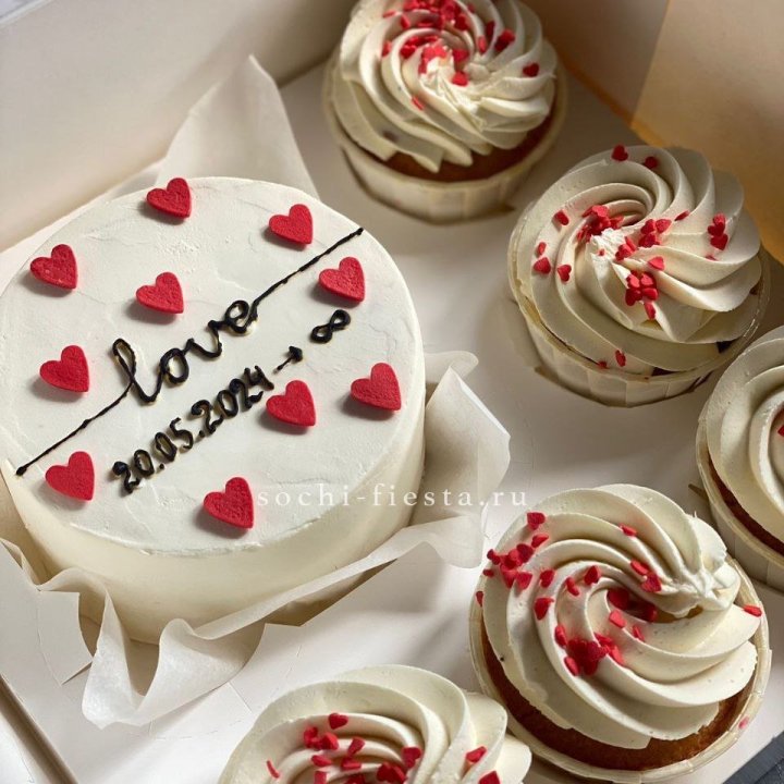 Капкейки и бенто-торт "Любимые" в Вологде