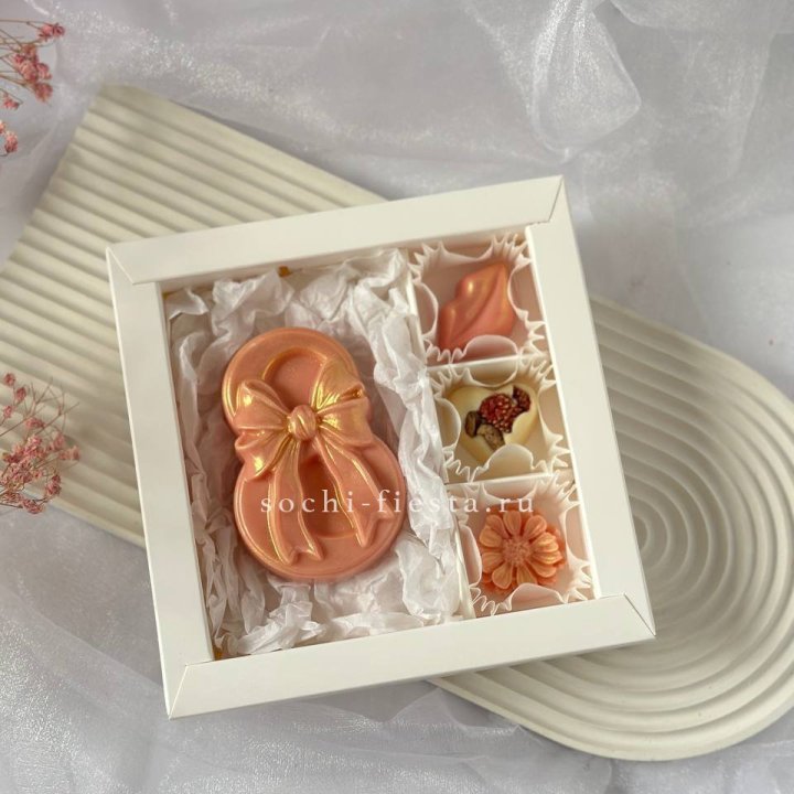Конфеты из шоколада 8 Марта в Вологде
