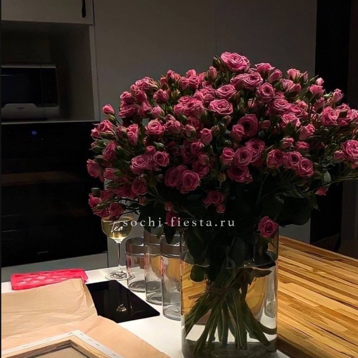 Цветочная подписка "Пакет большой" в Вологде