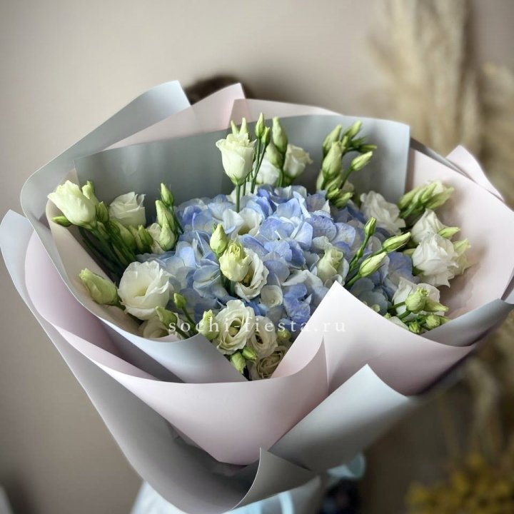 Букет с гортензией "Адель" в Вологде