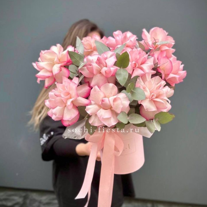 11 Фрунцузских роз "Венди" в Вологде