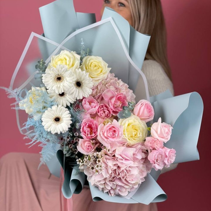 Дизайнерский букет "Адель" в Вологде