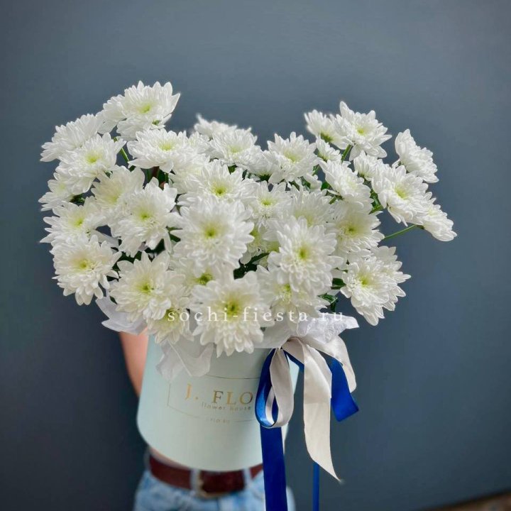 Коробка с хризантемами №3 в Вологде