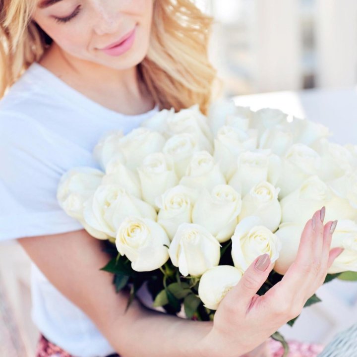 Букет высоких роз "Облака" в Вологде