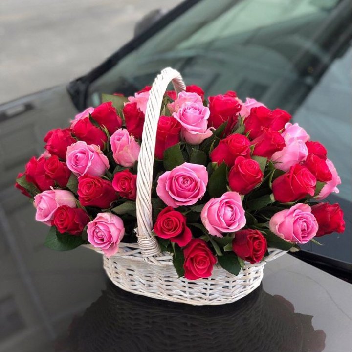 Корзина с розами  в Вологде