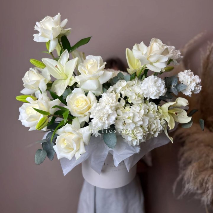 Цветочный бокс "Вайт дримс" в Вологде