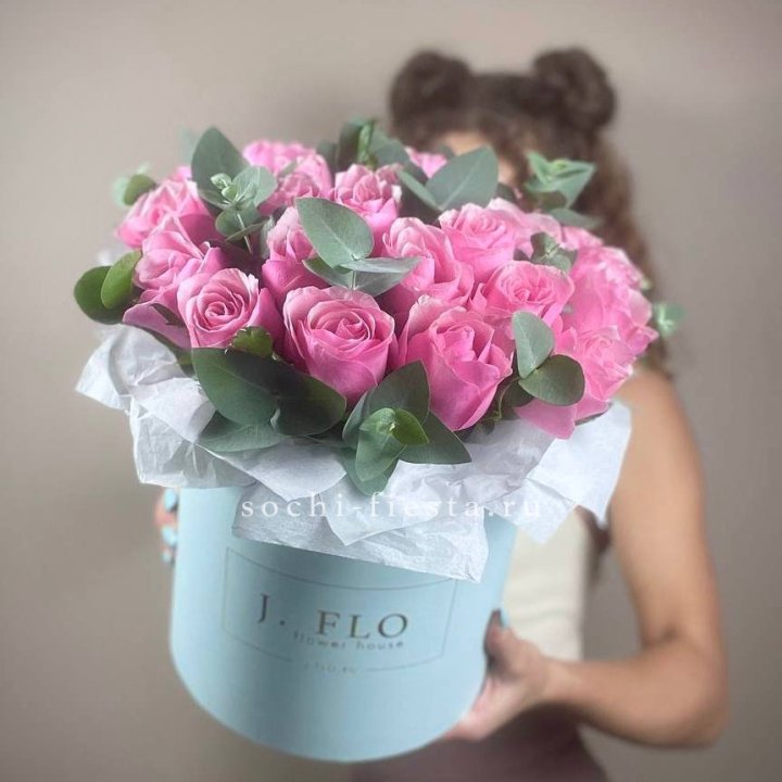 Бокс 27 роз в Вологде