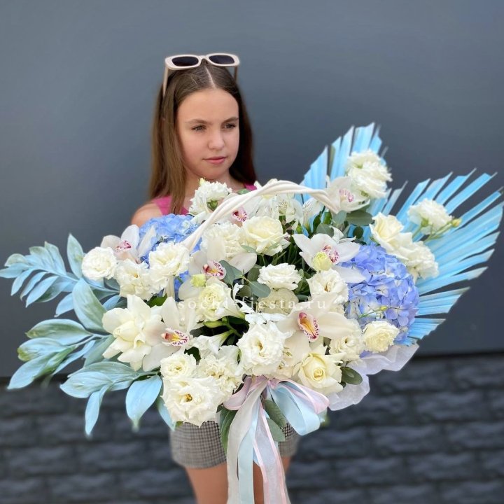 Цветочная корзина "Блю винч" в Вологде