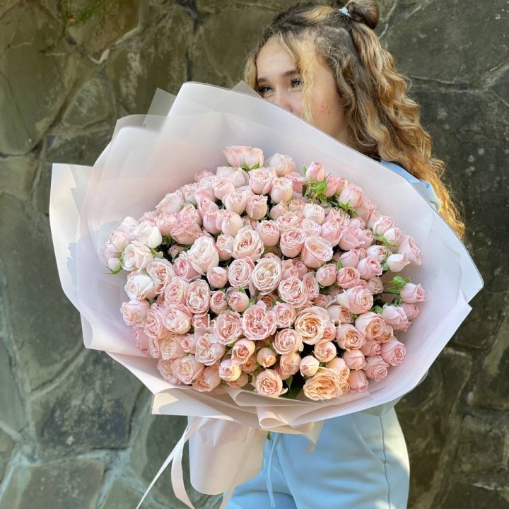 45 роза бомбастик Крем в Вологде