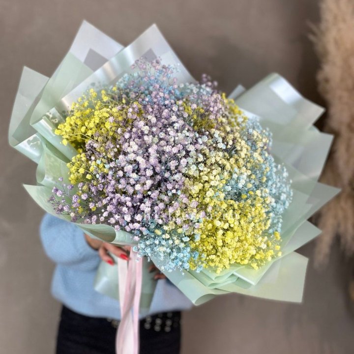 Букет радужных гипсофил в Вологде