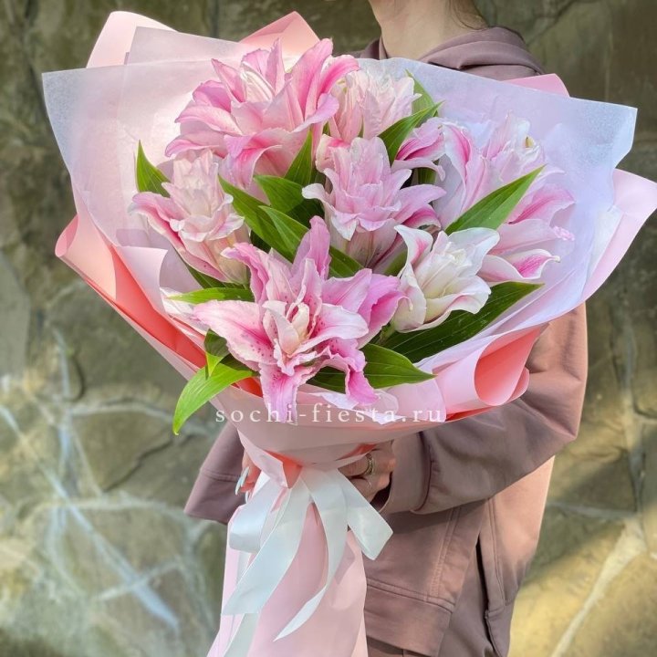 Букет пионовидных лилий №2 в Вологде