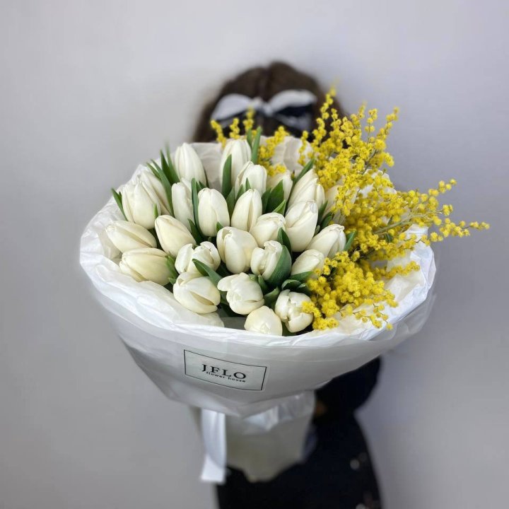 Дуо тюльпан и мимоза в Вологде