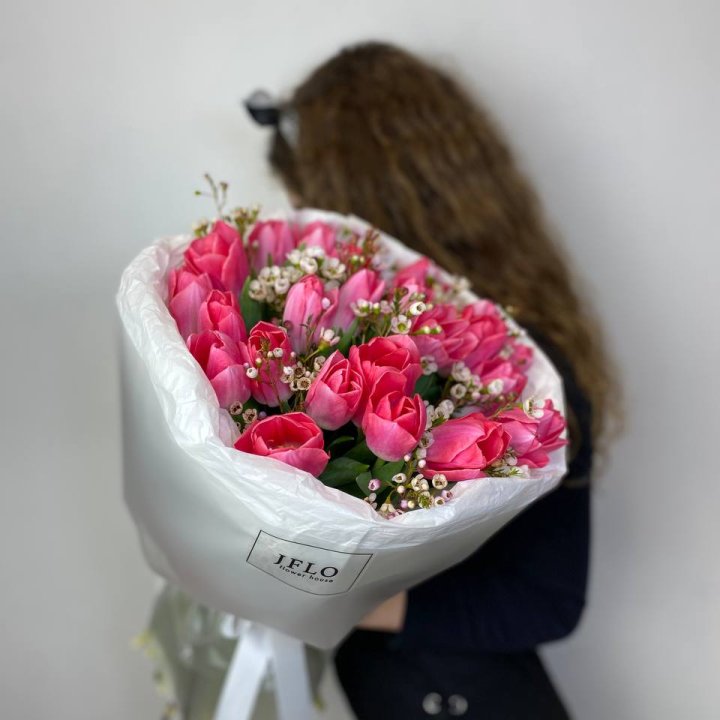 Дуо тюльпаны с хамелациумом в Вологде