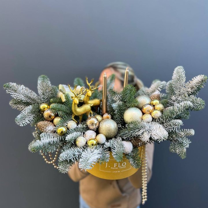 Композиция "Мери крисмас голд" в Вологде