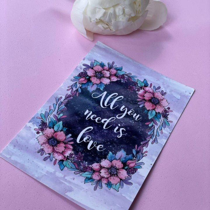 Открытка к букету "Все, что тебе нужно - это любовь" в Вологде