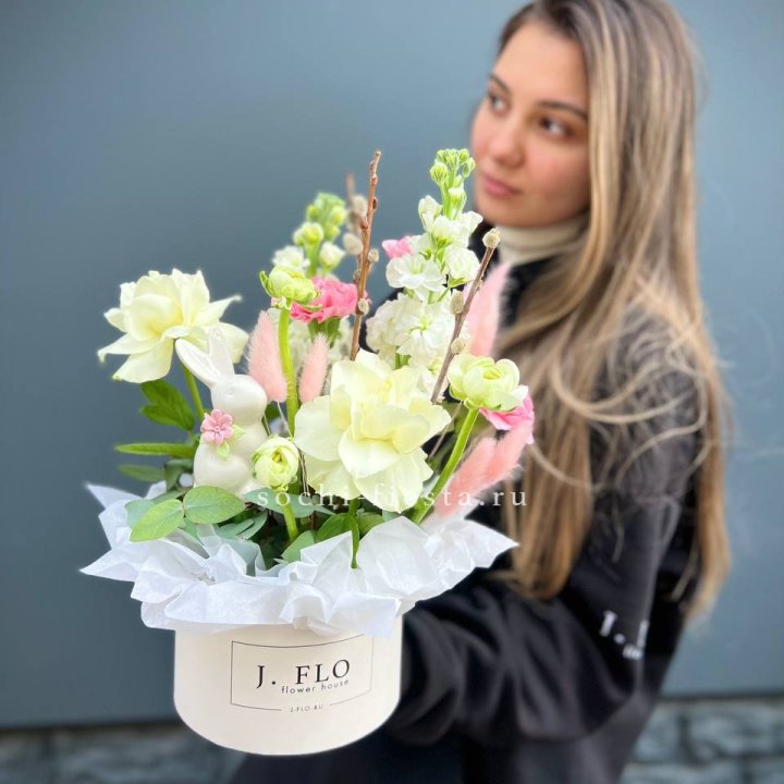 Цветочный бокс "Пасхальная композиция" в Вологде