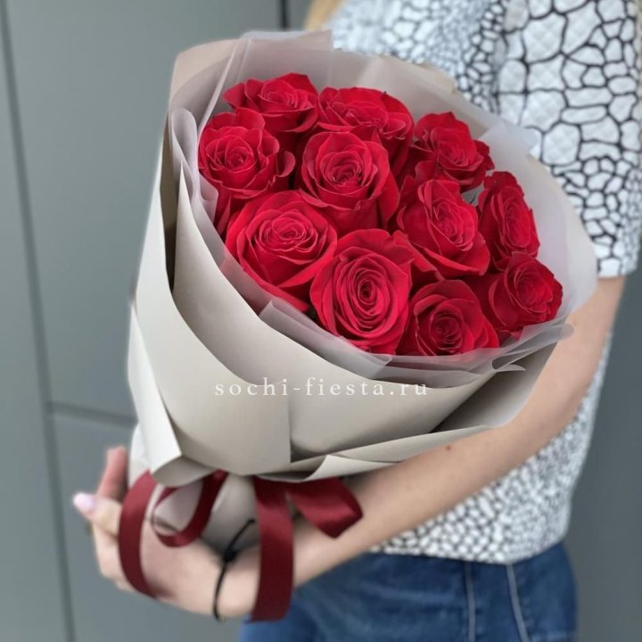 Букет красных роз "Рози" в Вологде
