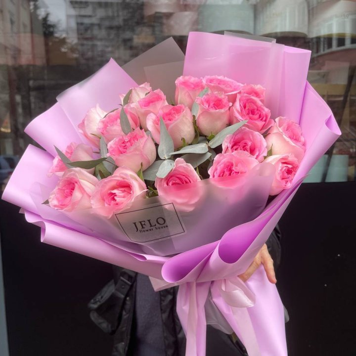  19 розовых роз в Вологде