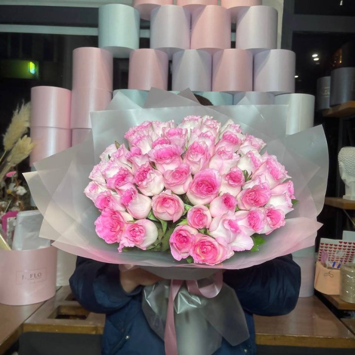  51 розовых роз в Вологде