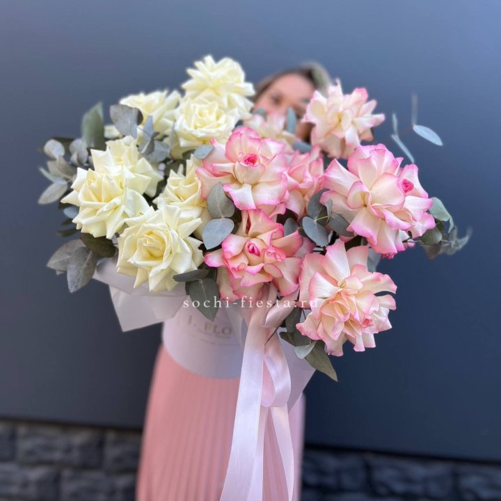 15 Французских роз в боксе в Вологде