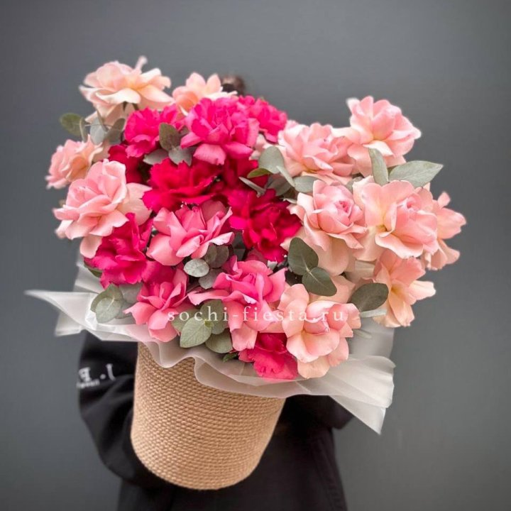 23 Французские розы Микс в боксе в Вологде