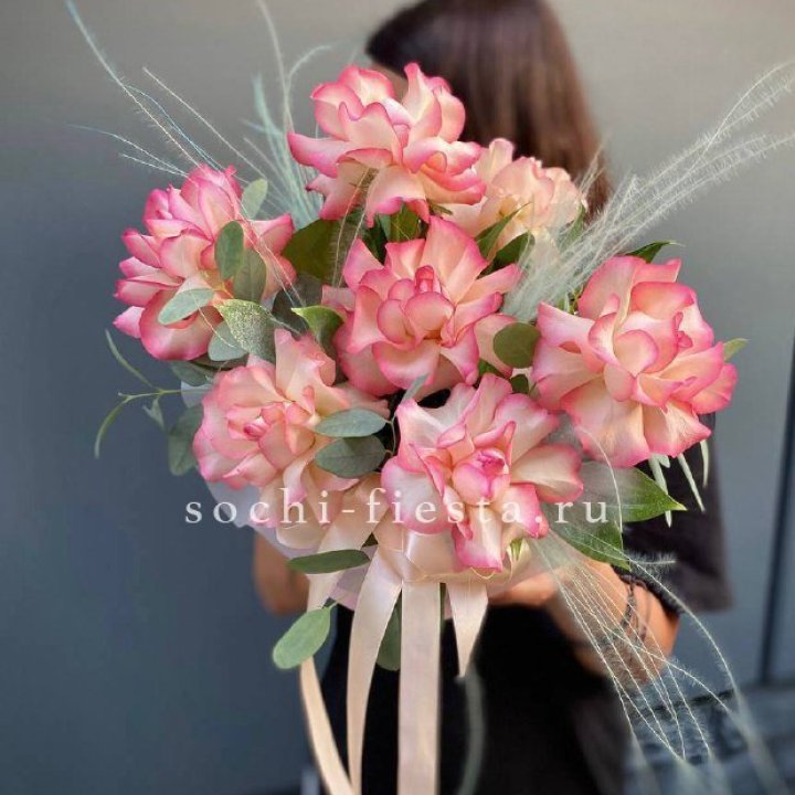 9 Французских роз Джумилия в боксе в Вологде