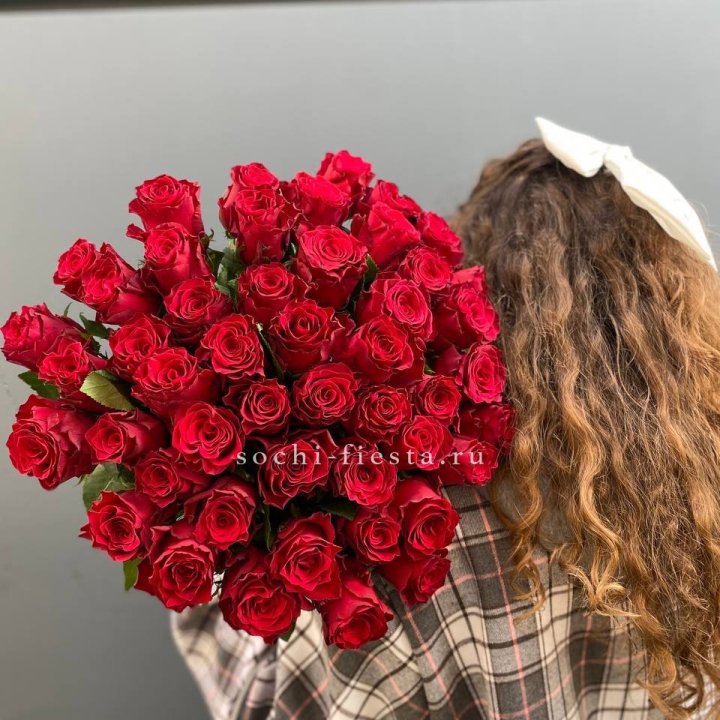 51 красная роза в Вологде