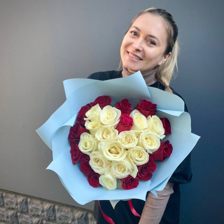 27 роз "Сердце" в Вологде