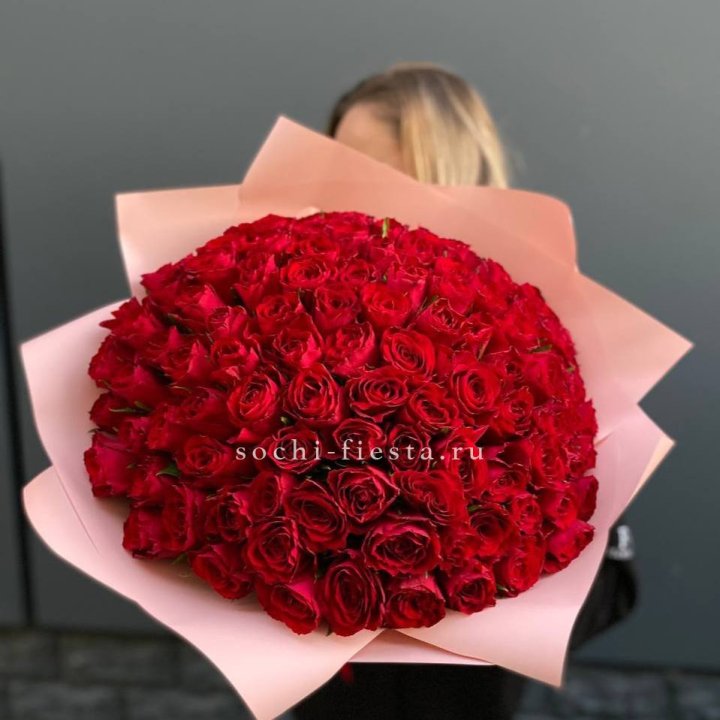 101 роза мадам ред в Вологде