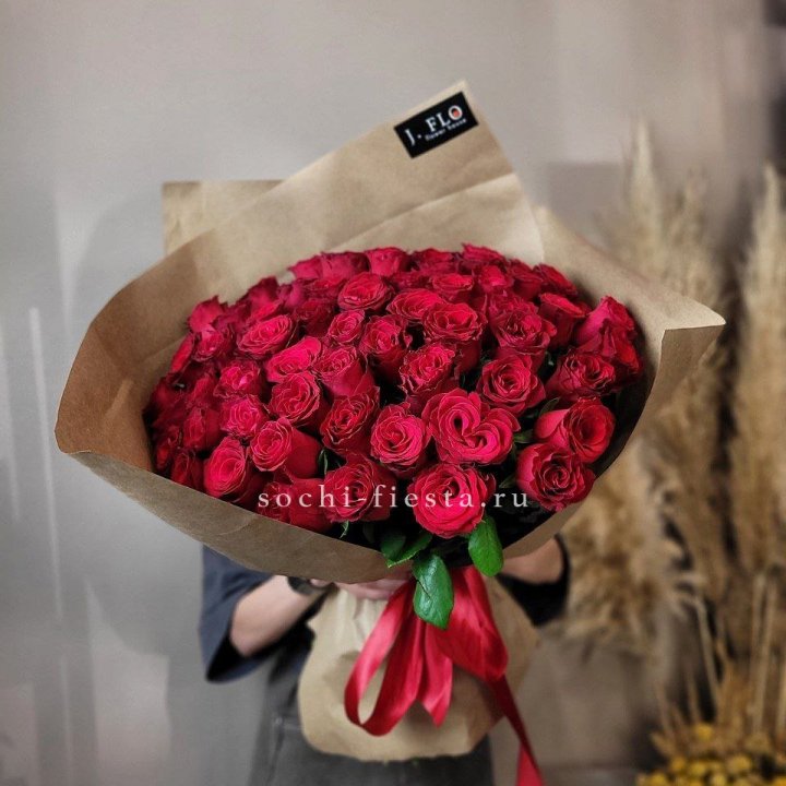 63 красных роз вайт в Вологде