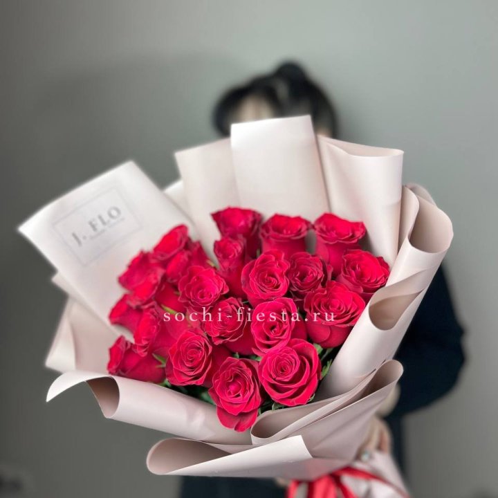 21 красная роза  в Вологде