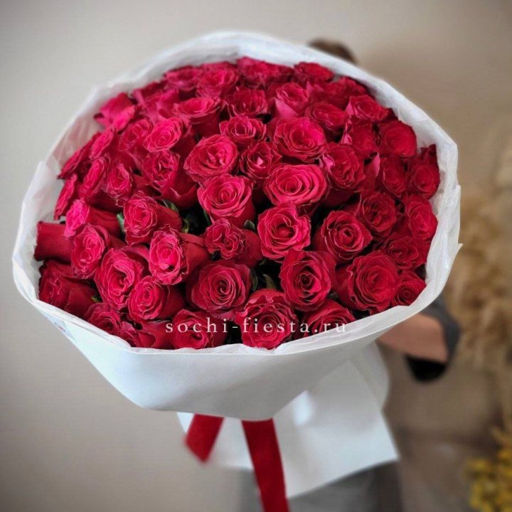 65 красных роз вайт в Вологде