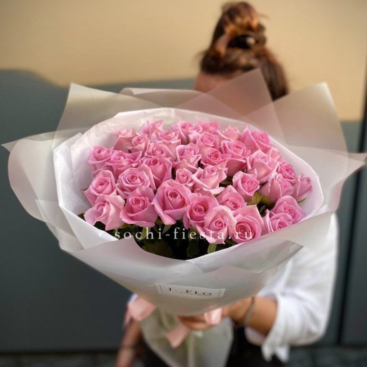 Букет розовых роз  в Вологде