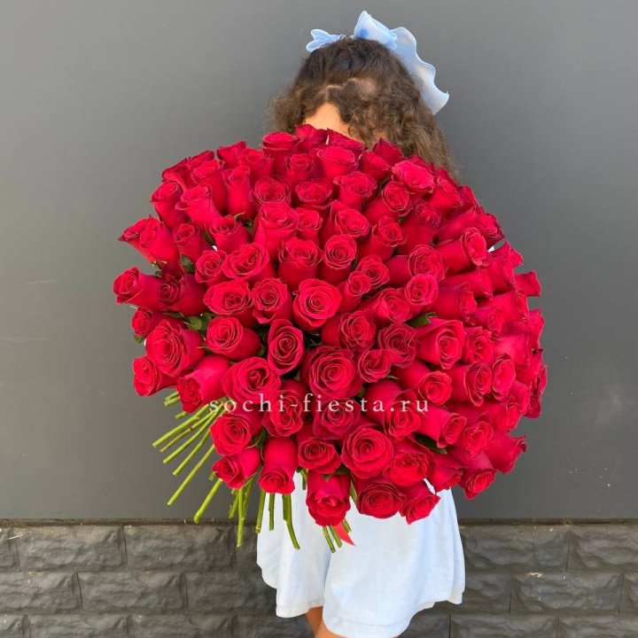 101 красная роза в Вологде