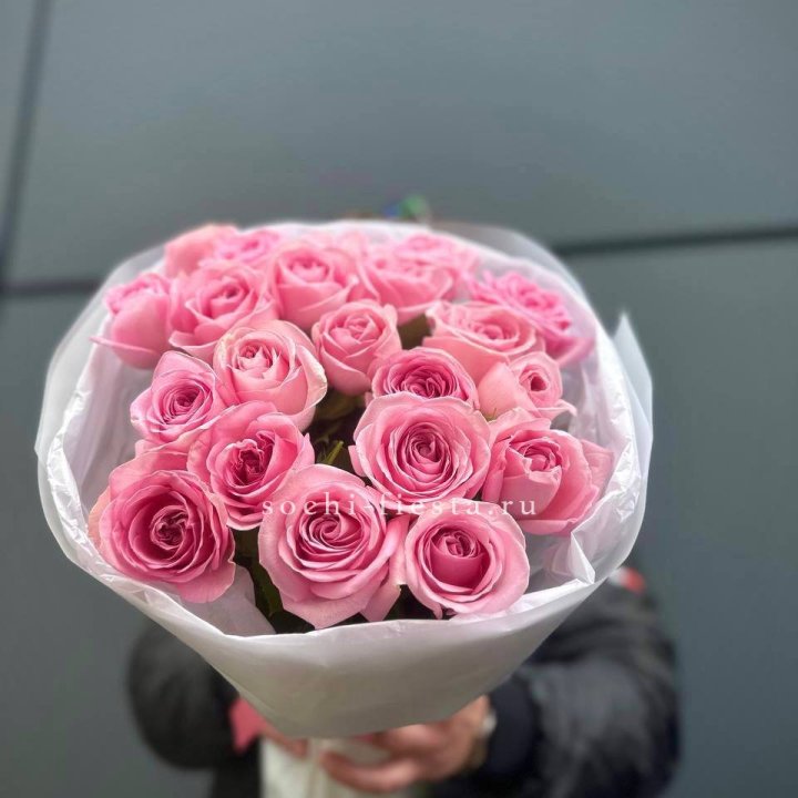 21 Розовая роза в белом в Вологде