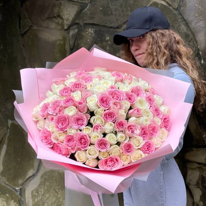 101 роза Миксбери в Вологде