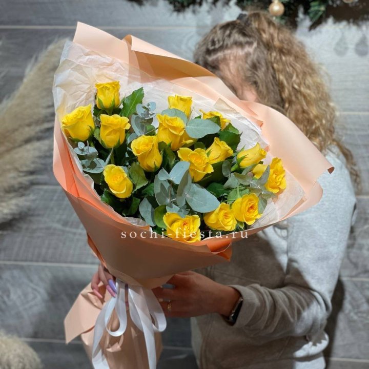 15 желтых роз в Вологде