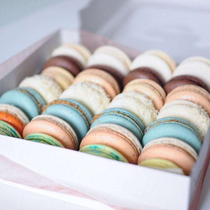 Коробка макаронс 25 шт. в Вологде