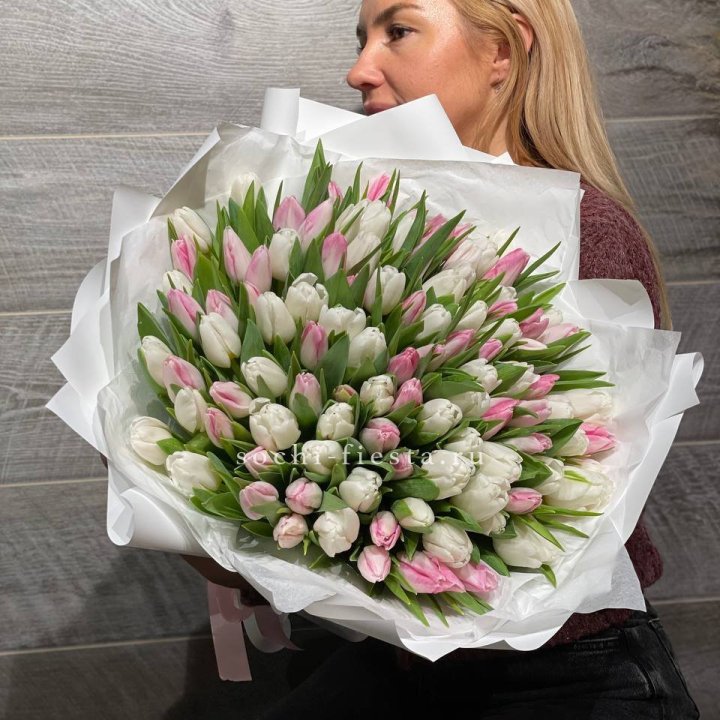 101 тюльпан нежный микс в Вологде