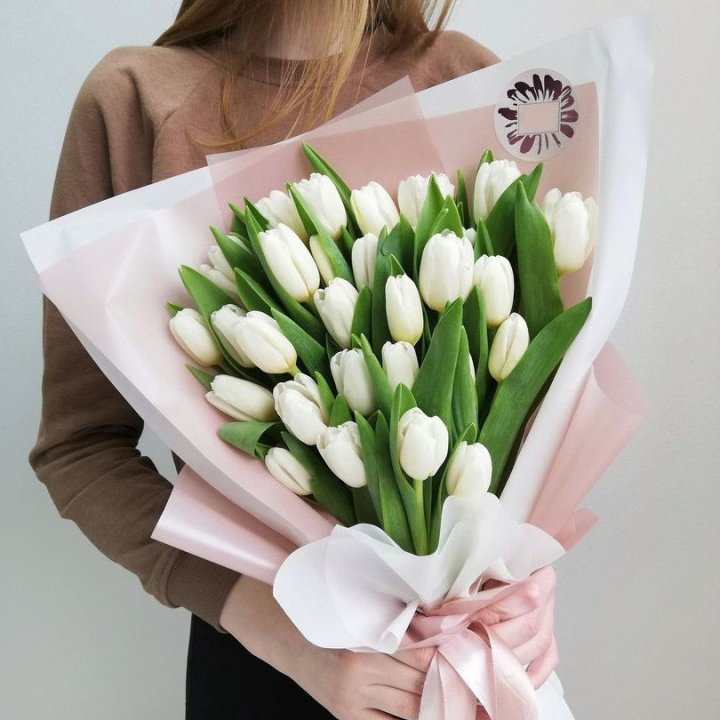 Букет белых тюльпанов "Моника" в Вологде