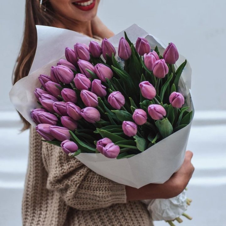 39 сиреневых тюльпанов в Вологде